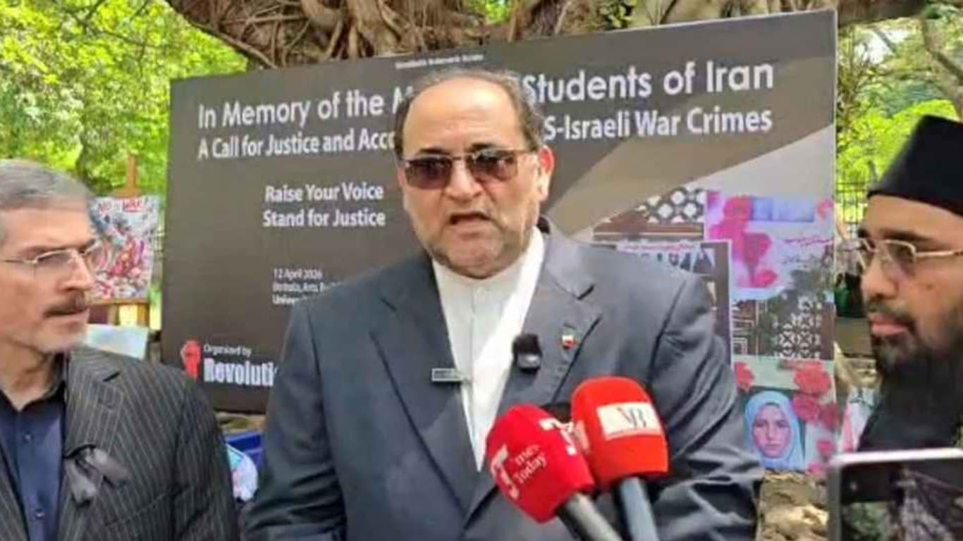 আটকা পড়া বাংলাদেশি জাহাজ দ্রুত হরমুজ প্রণালি পাড়ি দিতে পারবে: ইরানি রাষ্ট্রদূত