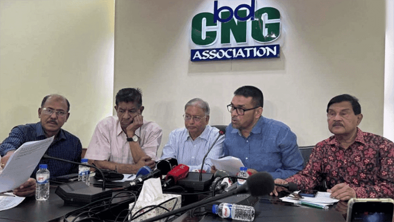 গ্যাস বিক্রিতে কমিশন বৃদ্ধির দাবি সিএনজি মালিকদের, না মানলে আন্দোলনের হুঁশিয়ারি