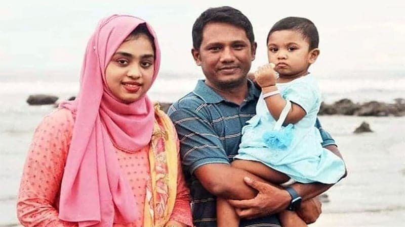 স্ত্রী-সন্তানসহ কাস্টমস কর্মকর্তার মরদেহ হস্তান্তর