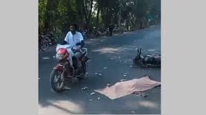 কুষ্টিয়ার ভেড়ামারায় কাভার্ডভ্যানের চাপায় দুই পুলিশ কর্মকর্তা নিহত