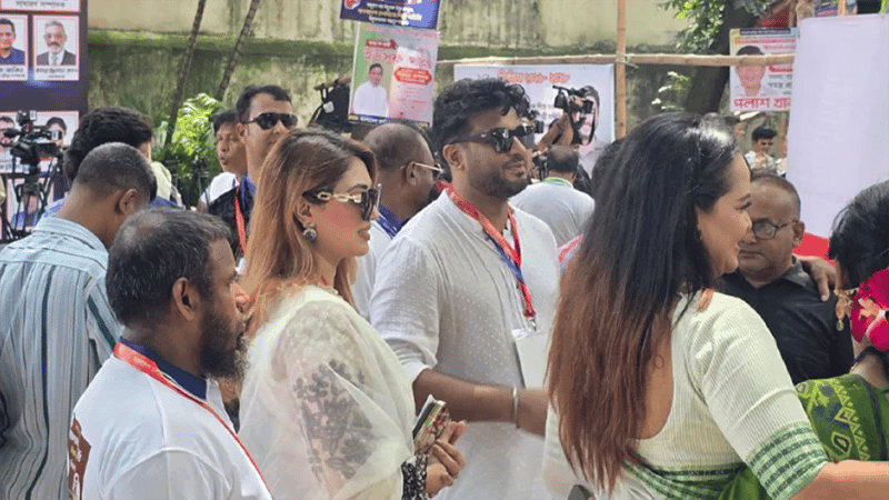 এফডিসিতে চলছে চলচ্চিত্র শিল্পী সমিতির নির্বাচনের ভোট গ্রহণ