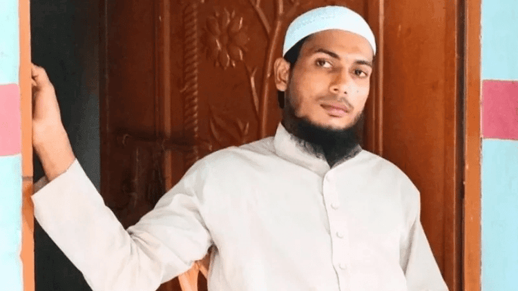 ঘুমের মধ্যে ছাত্রকে বলাৎকার, জেগে উঠতেই মাদ্রাসাশিক্ষক বললেন ‘মনে করো স্বপ্ন দেখতেছ’