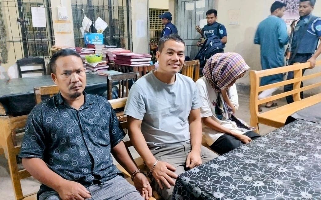 বান্দরবানে যৌথবাহিনীর অভিযানে কেএনএফ-এর ৩ সহযোগী গ্রেপ্তার