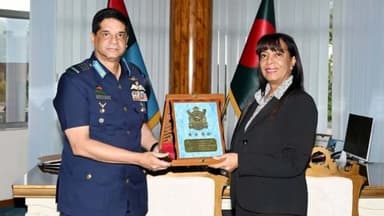 বিমানবাহিনী প্রধানের সঙ্গে জাতিসংঘের আবাসিক সমন্বয়কারীর সৌজন্য সাক্ষাৎ