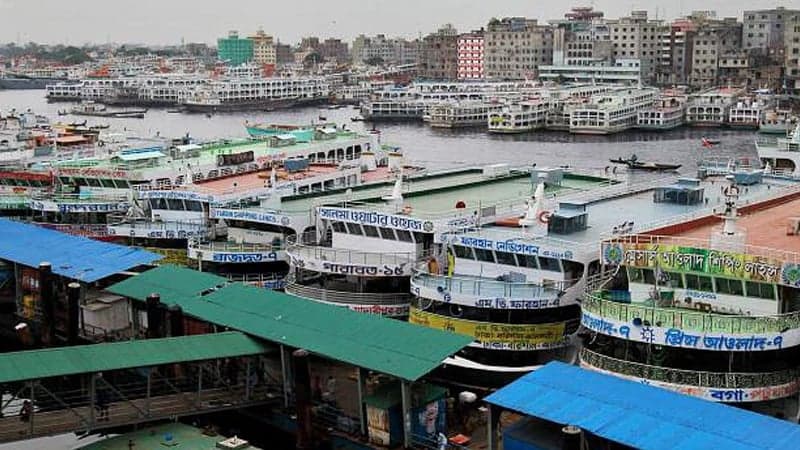 ঘূর্ণিঝড়  হামুন: দক্ষিণাঞ্চলের সব রুটে লঞ্চ চলাচল বন্ধ ঘোষণা