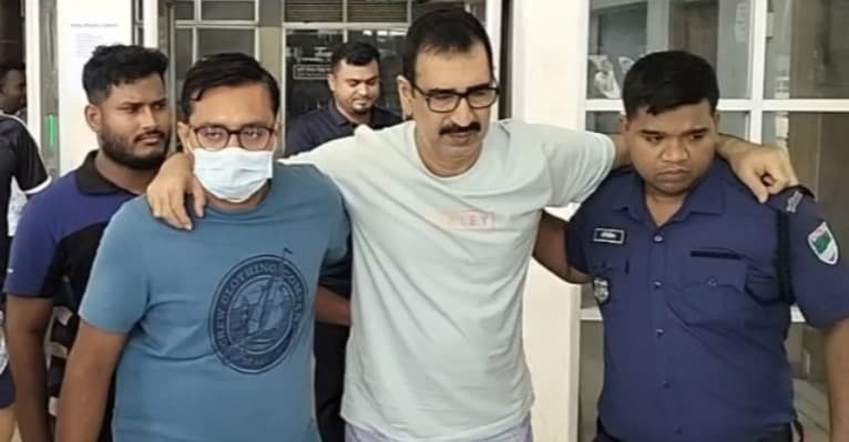 ভারতে যাওয়ার সময় গোপালগঞ্জের আ'লীগ নেতা গ্রেপ্তার