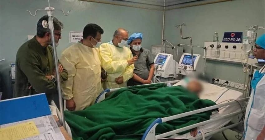 সোহরাওয়ার্দী হাসপাতালে চিকিৎসাধীন সেই দুলালী মারা গেছেন