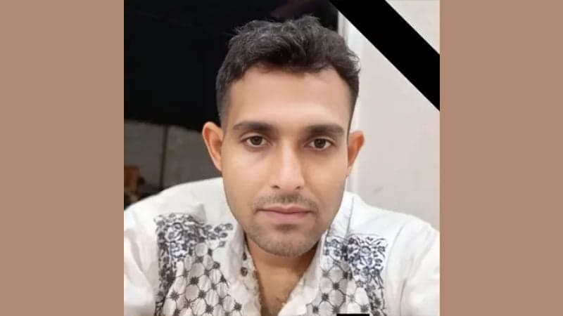 সাতক্ষীরায় ট্রাকচাপায় যুবক নিহত