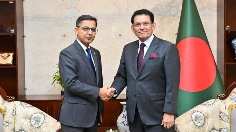 পররাষ্ট্রমন্ত্রীর সঙ্গে ভারতীয় হাইকমিশনার প্রণয় ভার্মার বিদায়ী সাক্ষাৎ