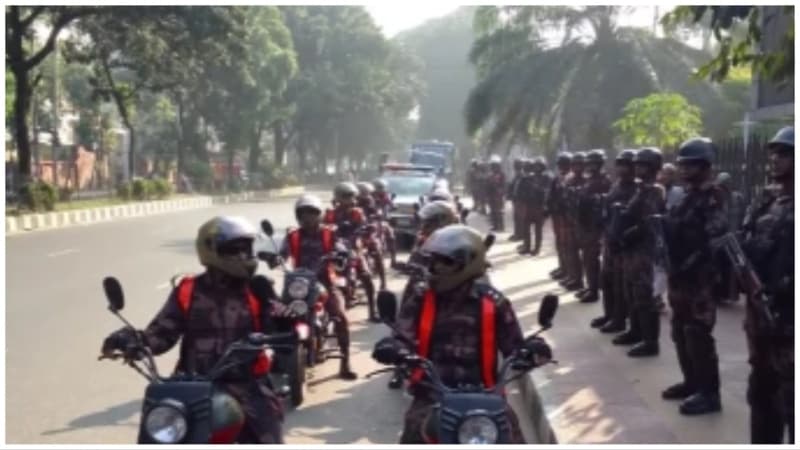 বিরোধী দলগুলোর ৩ দিনের অবরোধ চলছে