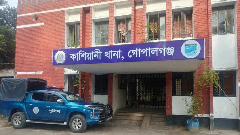 গাছে বেঁধে স্কুলছাত্রী-যুবককে নির্যাতন: ৮ জনের বিরুদ্ধে মামলা, প্রধান আসামি গ্রেপ্তার