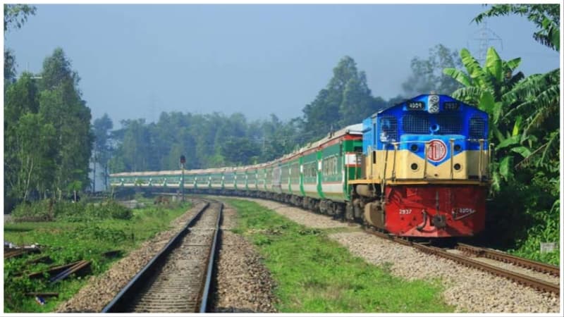 কুড়িগ্রামের সঙ্গে সারাদেশের রেল যোগাযোগ বন্ধ