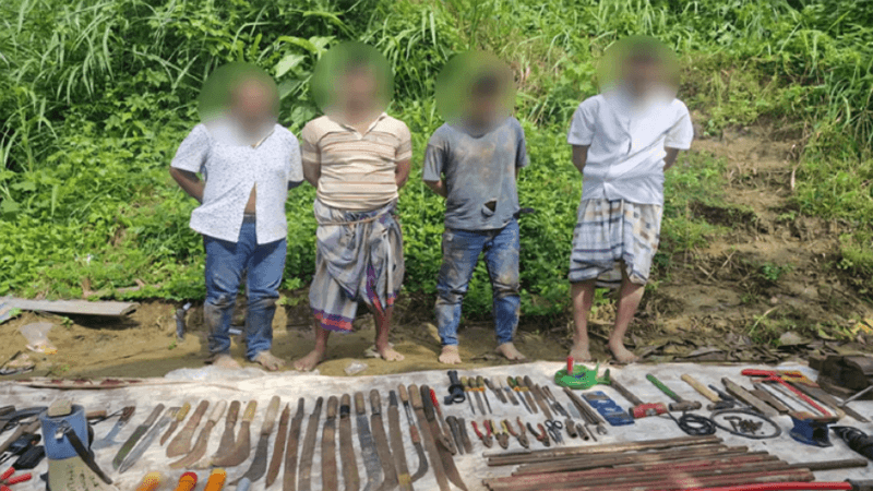 সীতাকুণ্ডে অস্ত্রের কারখানার সন্ধান পেল সেনাবাহিনী, আটক ৪