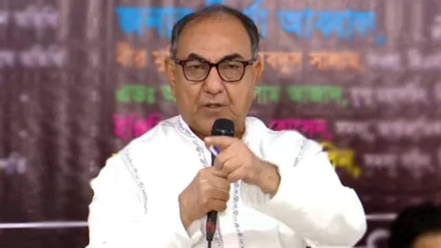 ১৭ বছর পর শুধু তারেক রহমান নয়, দেশে গণতন্ত্র ফেরত আসছে: মির্জা আব্বাস