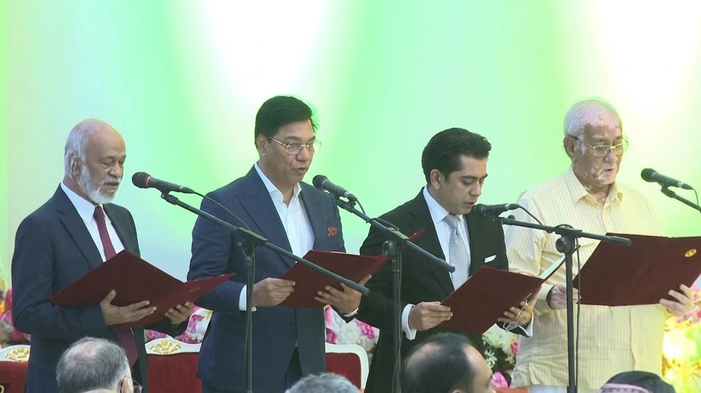 শপথ নিলেন নতুন চার মন্ত্রী ও দুই প্রতিমন্ত্রী