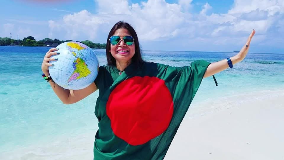 ১৮৫ দেশে বাংলাদেশের পতাকা, বিশ্বভ্রমণে নতুন ইতিহাস নাজমুন নাহারের