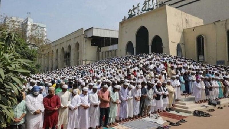 দেশের সব মসজিদে একই সময়ে জুমার নামাজ আদায়ের নির্দেশনা