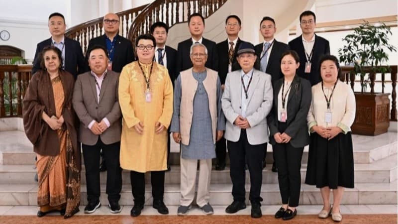 যে সরকারই আসুক, চীনের সঙ্গে কাজ চলমান রাখতে হবে: প্রধান উপদেষ্টা