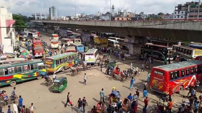 যাত্রাবাড়ীতে মাছ ব্যবসায়ীকে কুপিয়ে টাকা ও মোবাইল ছিনতাই