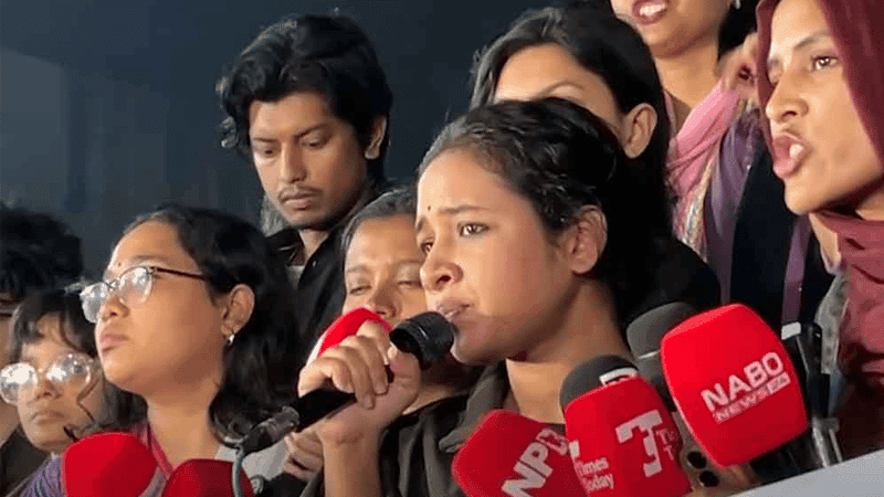 ডাকসুকে ‘বেশ্যাখানা’ বলা জামায়াত নেতার জিহ্বা ছিঁড়ে ফেলার হুঁশিয়ারি