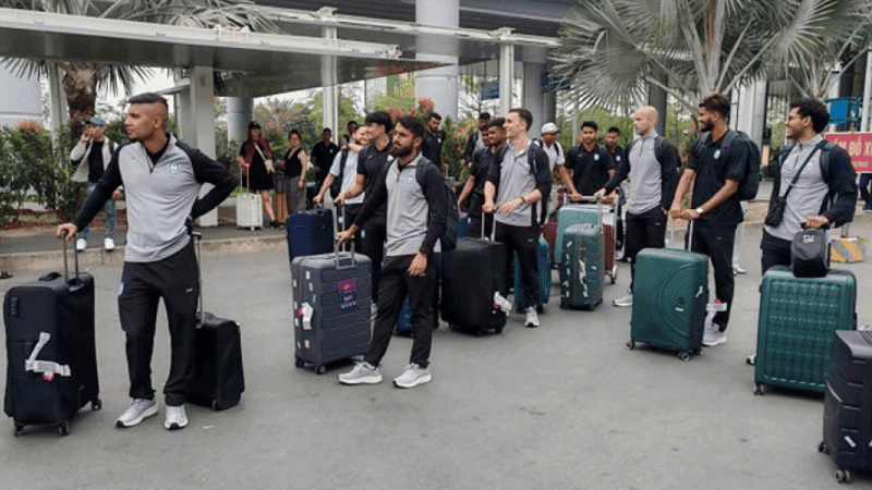 হামজারা এখন সিঙ্গাপুরে