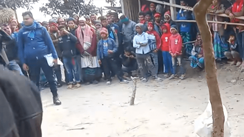 কুড়িগ্রামে চোর সন্দেহে যুবককে পিটিয়ে হত্যা