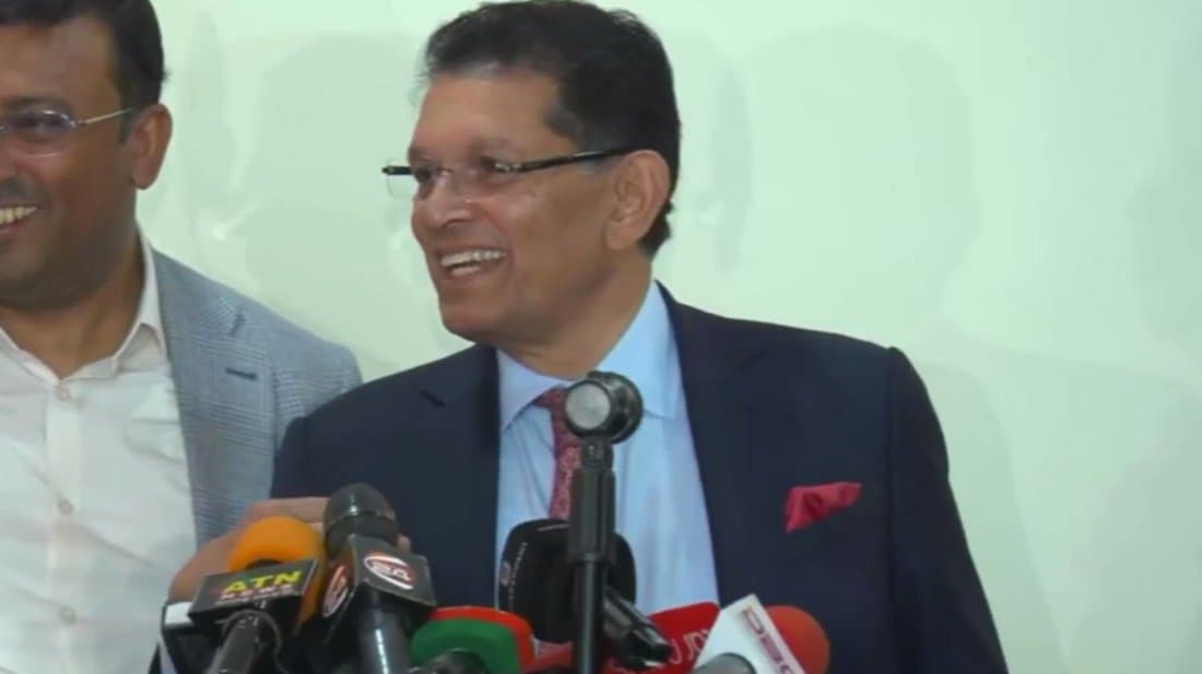দুই দায়িত্ব একসঙ্গে পালনের ইঙ্গিত, হুমায়ুন রশীদ চৌধুরীর উদাহরণ টানলেন পররাষ্ট্রমন্ত্রী
