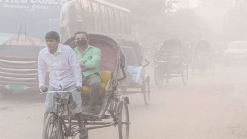 বৃহস্পতিবারও বিশ্বের দূষিত শহরের তালিকার শীর্ষে ঢাকা