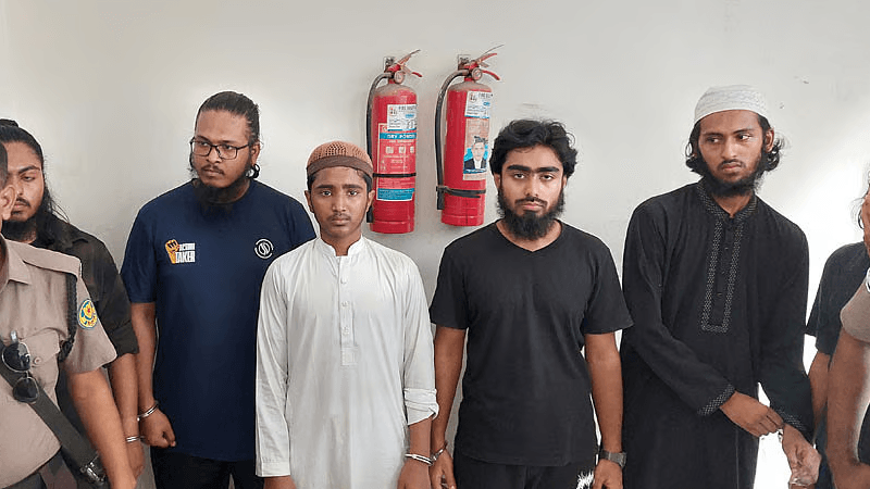 উগ্রবাদী সংগঠনের সঙ্গে সম্পৃক্ততার সন্দেহে গ্রেপ্তার ৬ জন তিন দিনের রিমান্ডে