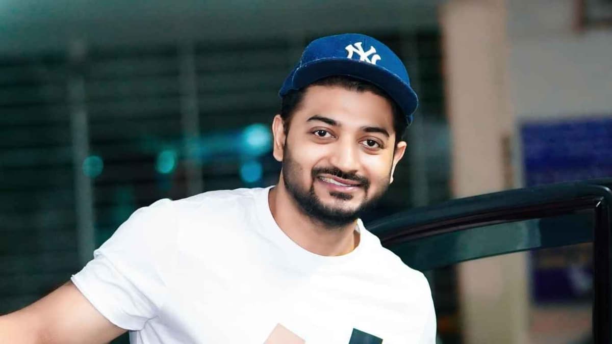 সড়ক দুর্ঘটনা থেকে অল্পের জন্য রক্ষা পেলেন অভিনেতা বাপ্পি
