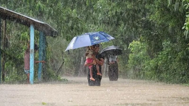 টানা চার দিন বৃষ্টির আভাস, একাধিক জেলায় বন্যা পরিস্থিতির অবনতির শঙ্কা