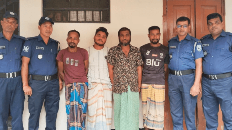 রংপুরে জামাই-শ্বশুরকে হত্যার ঘটনায় গ্রেপ্তার ৪