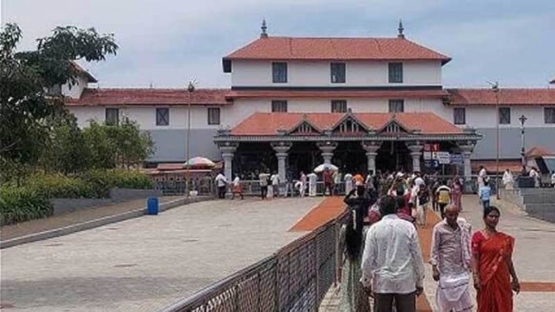 ভারতে মন্দিরে গণকবরের অভিযোগে তোলপাড়