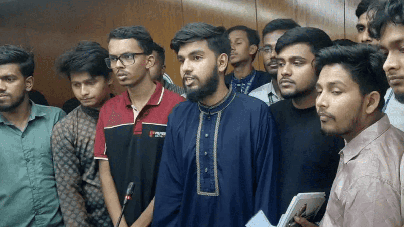 পলিটেকনিক শিক্ষার্থীদের আন্দোলন চালিয়ে যাওয়ার হুঁশিয়ারি