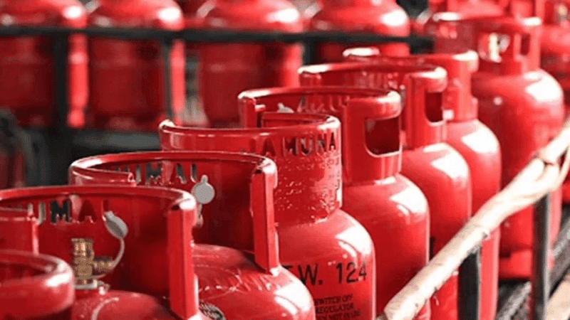 ১২ কেজি গ্যাস সিলিন্ডারের দাম বাড়ল ৫০ টাকা