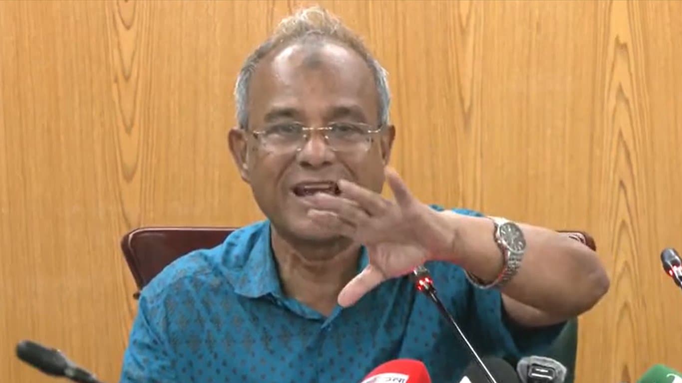 আমার মেয়াদে সারের দাম বাড়বে না: কৃষি উপদেষ্টা