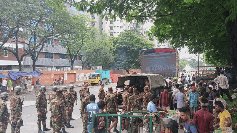 জুলাই ঘোষণাপত্রের অনুষ্ঠানকে ঘিরে মানিক মিয়ায় নিরাপত্তা জোরদার