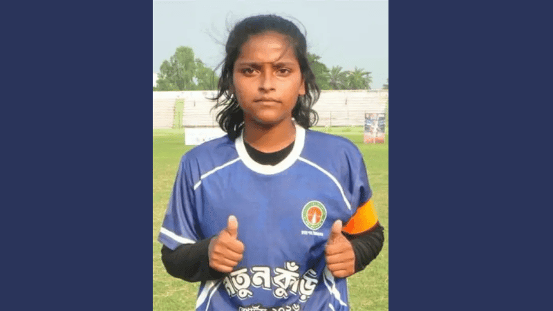 ৩ ম্যাচের তিনটিতেই হ্যাটট্রিক, ফুটবলে বিস্ময় বালিকা আলেয়া