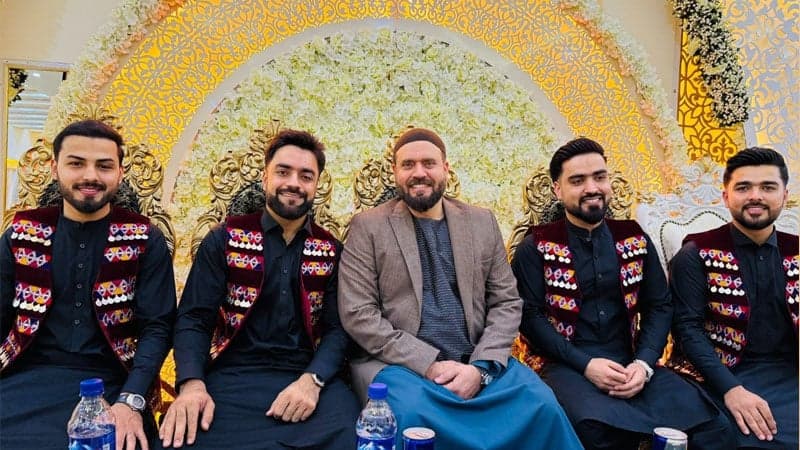 একসঙ্গে বিয়ে করলেন রশিদ খান ও তার ৩ ভাই