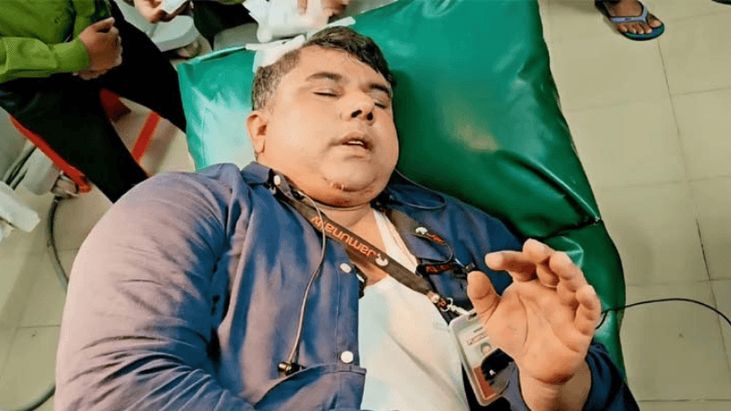 নরসিংদীতে বিএনপির সংঘর্ষ কাভার করতে গিয়ে হামলার শিকার যমুনা টিভির সাংবাদিক