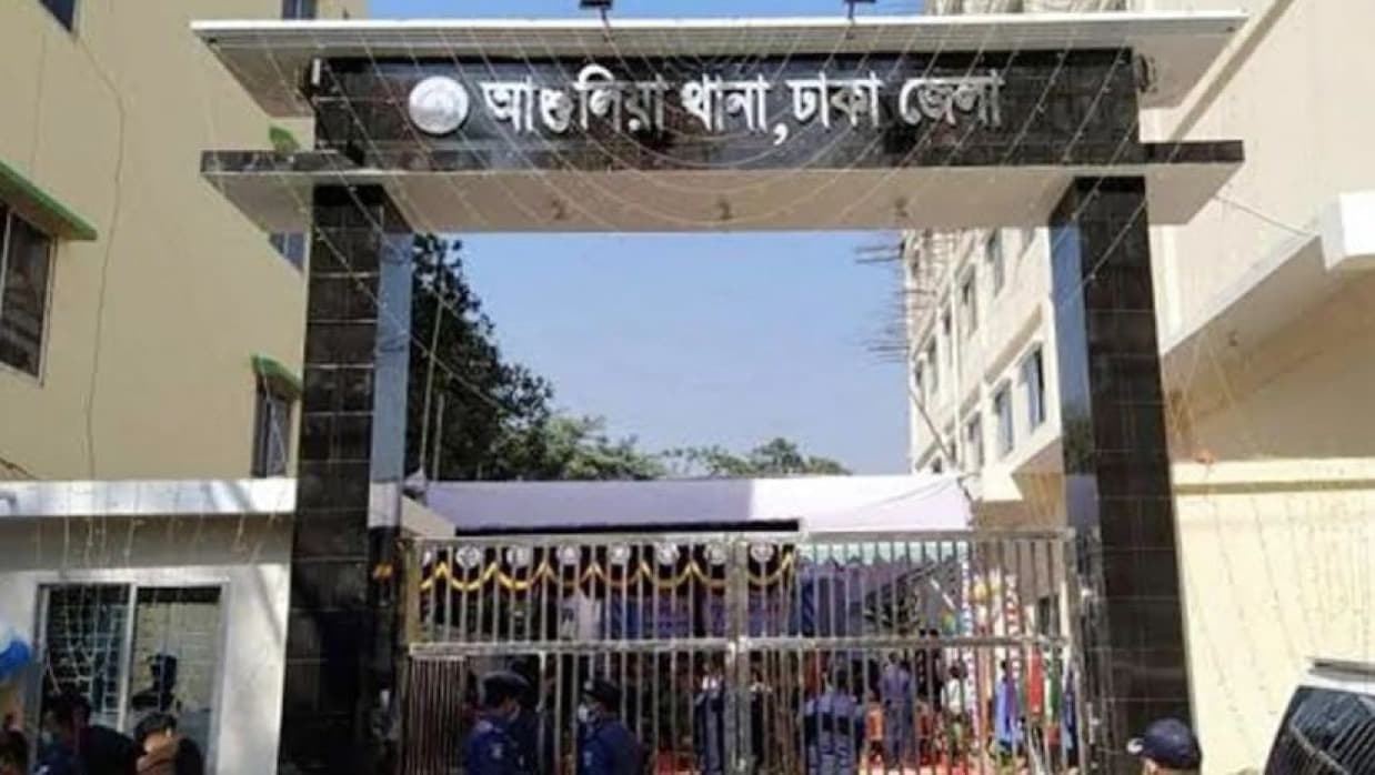 আশুলিয়ায় স্বামী, স্ত্রী ও শিশুকন্যার মরদেহ উদ্ধার