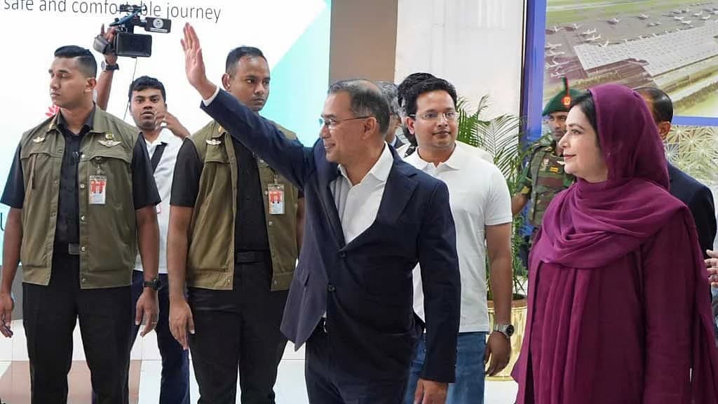 রাষ্ট্রীয় সফরে মালয়েশিয়ার পথে প্রধানমন্ত্রী তারেক রহমান