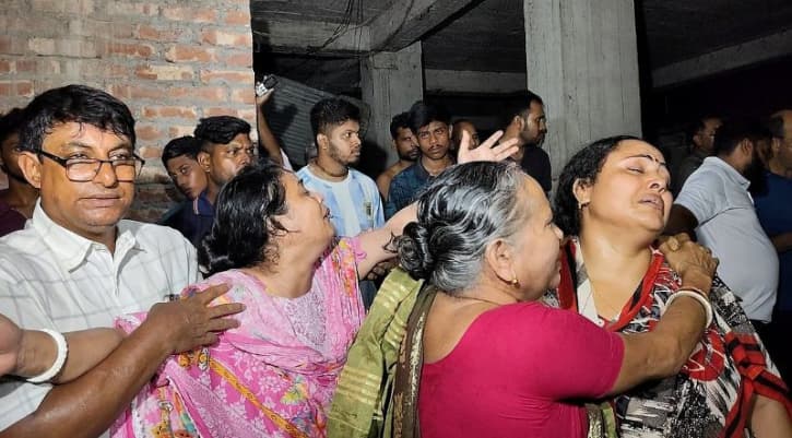 রংপুরে শিক্ষক পরিবারের চারজনকে হত্যার ঘটনায় আটক ২