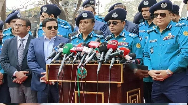 একুশে ফেব্রুয়ারি ঘিরে নিরাপত্তা ঝুঁকি নেই: ডিএমপি কমিশনার