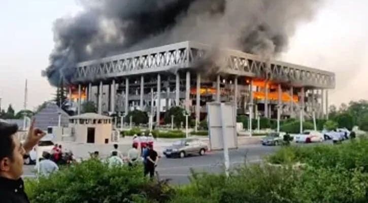 ইসরায়েলি হামলায় ইরানের রাষ্ট্রীয় টেলিভিশনে ২ জন নিহত
