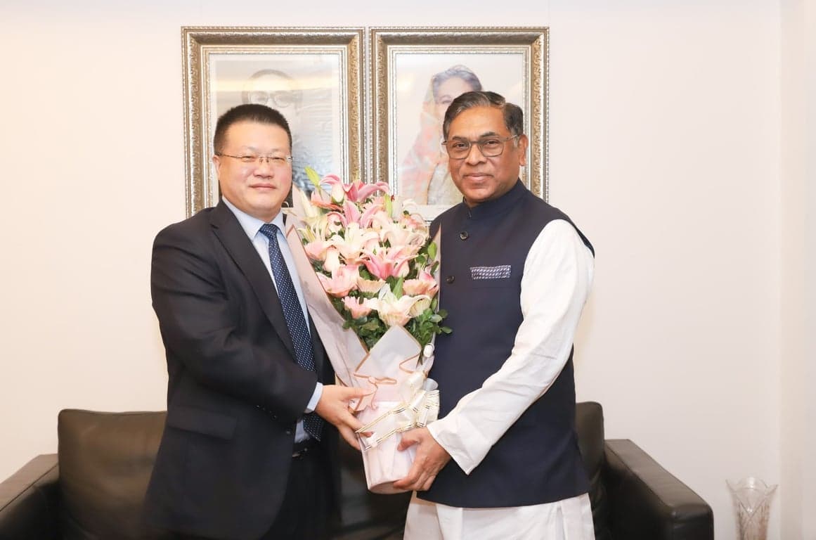 বিদ্যুৎ প্রতিমন্ত্রী-চীনের রাষ্ট্রদূত সৌজন্য স্বাক্ষাৎ