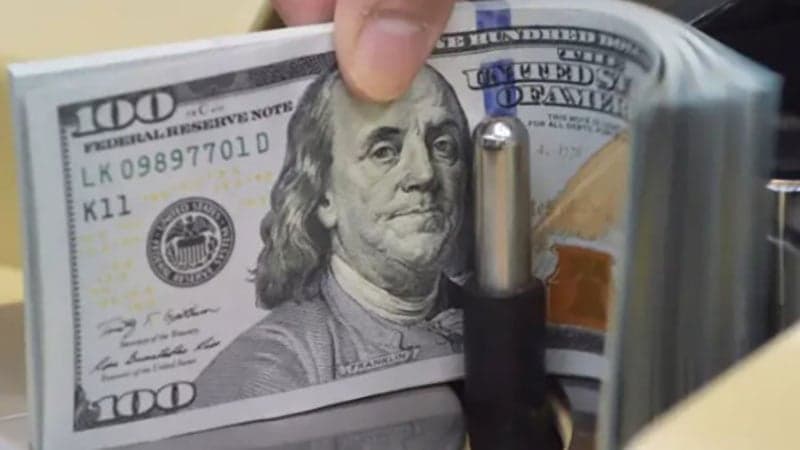 এপ্রিলে প্রবাসী আয় বেড়েছে ৩৭ শতাংশ