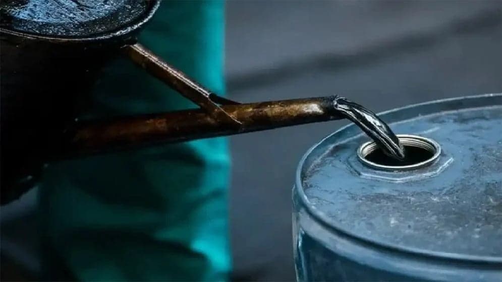 ফার্নেস অয়েলের দাম বাড়ল লিটারে প্রায় ১২ টাকা