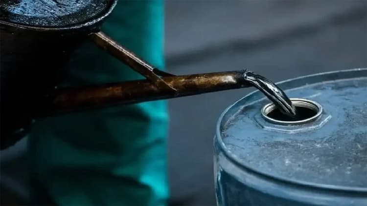 ফার্নেস অয়েলের দাম বাড়ল লিটারে প্রায় ১২ টাকা