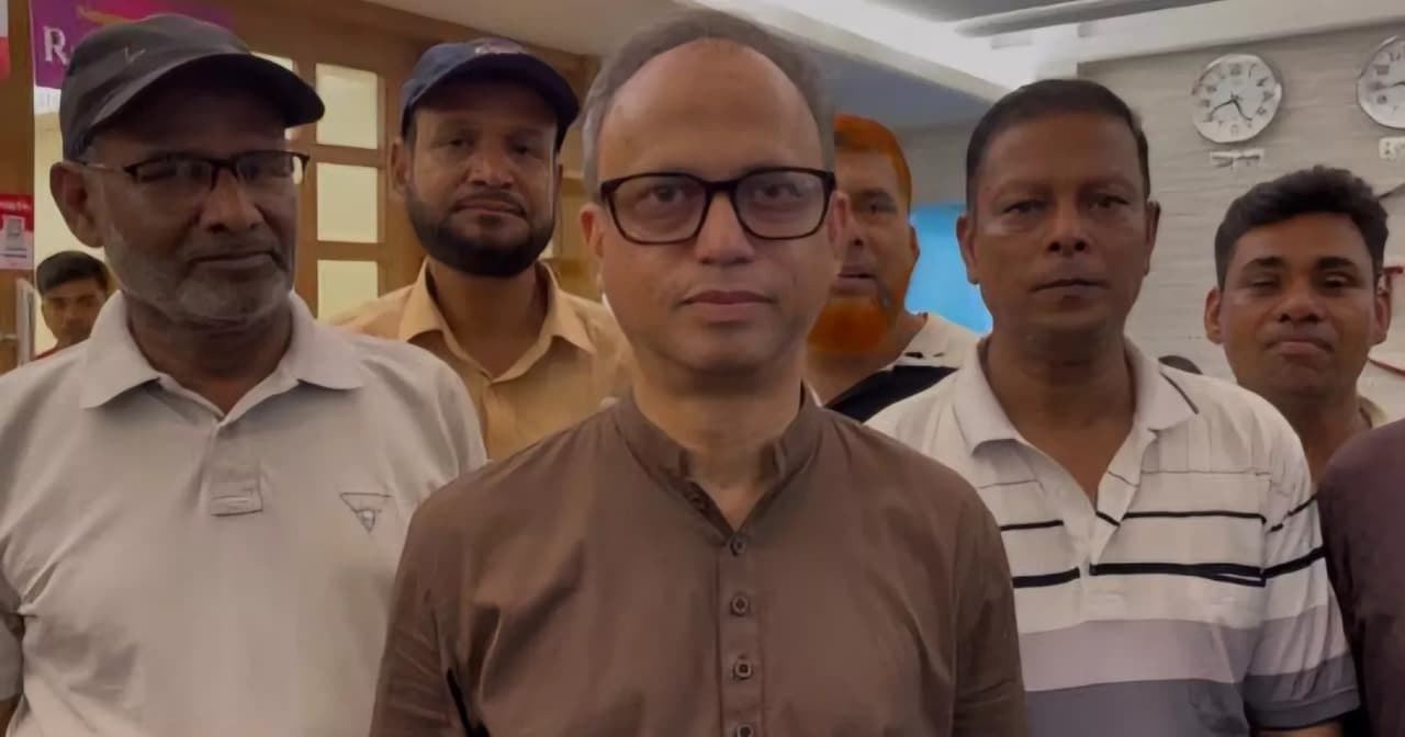 অর্থনীতির ঘুরে দাঁড়াতে নির্বাচিত সরকারের প্রয়োজন: বিজিএমইএ সভাপতি